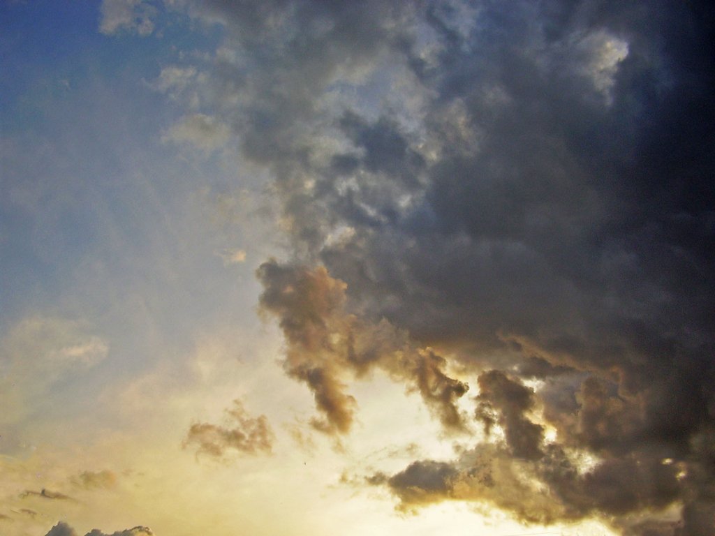 Вечернее небо над Карповкой