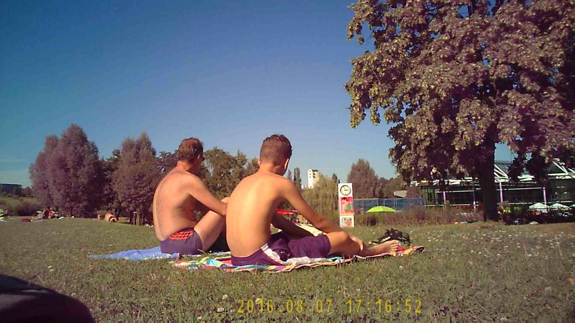 2016-08-08-Boys im Schwimmbad-44
