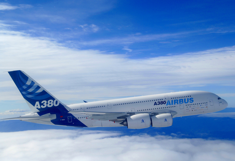 2006-08_A380_first_flight_with_E