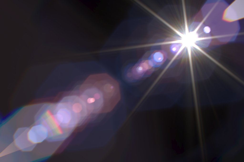 High-quality_lens_flare_renderin