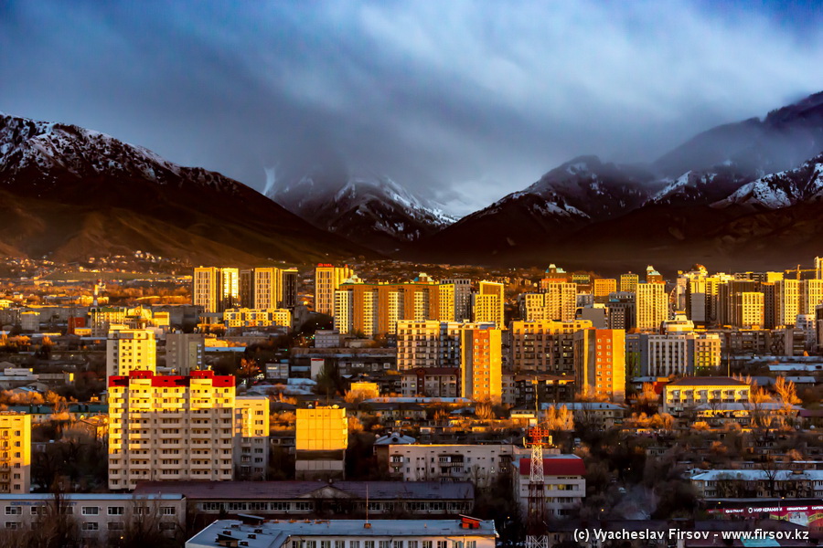 photo Almaty Sunset © crechet