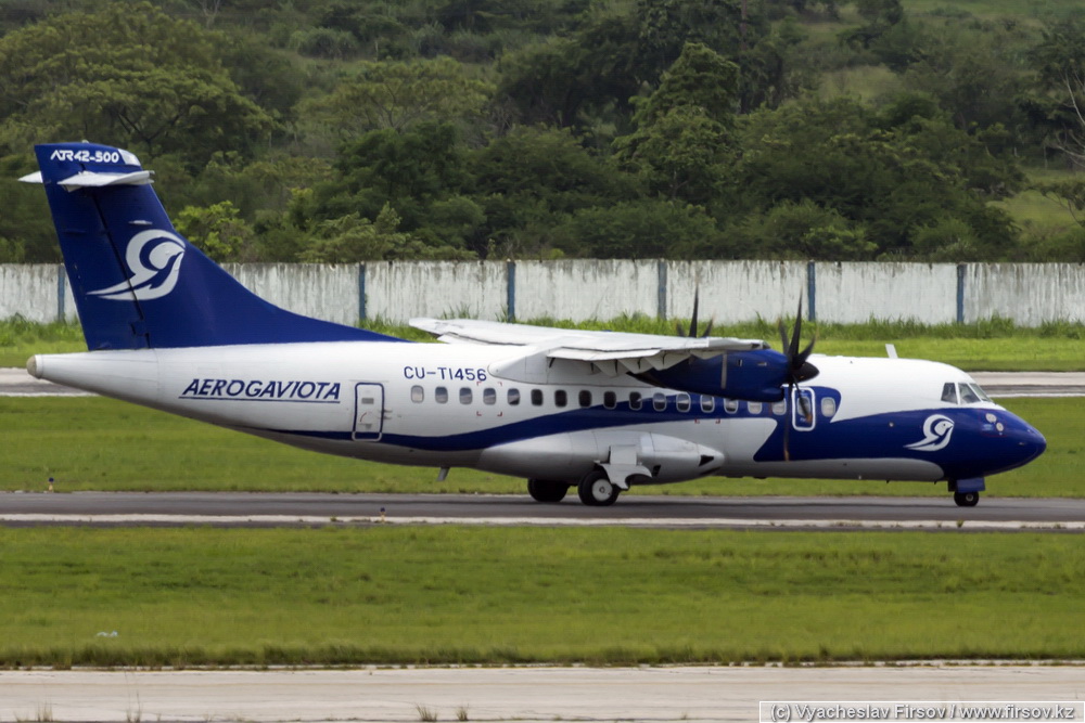 ATR-42_CU-T1454_Aerogaviota.jpg