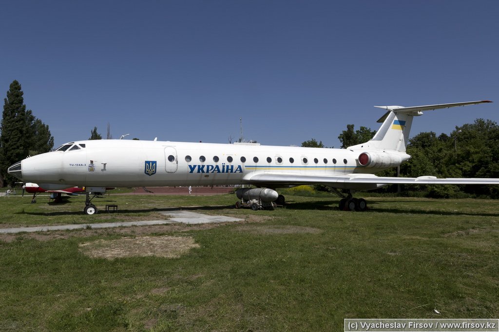 Tu-134_UR-65782_Ukraine_GAP_3_IE