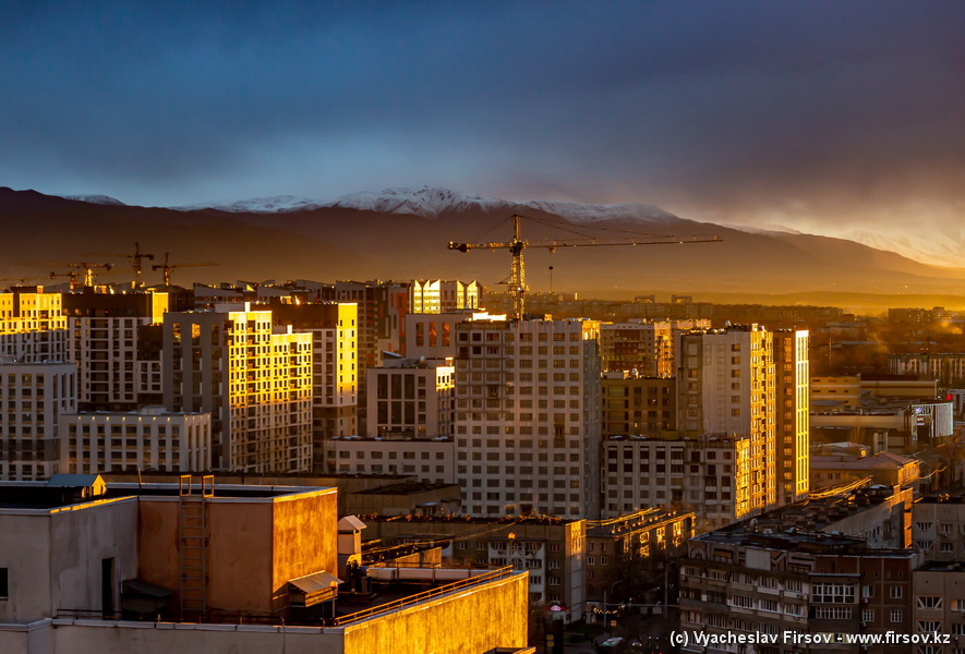 Almaty_Sunset (14).jpg