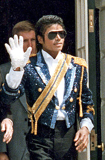 215px-Michael_Jackson_1984.jpg