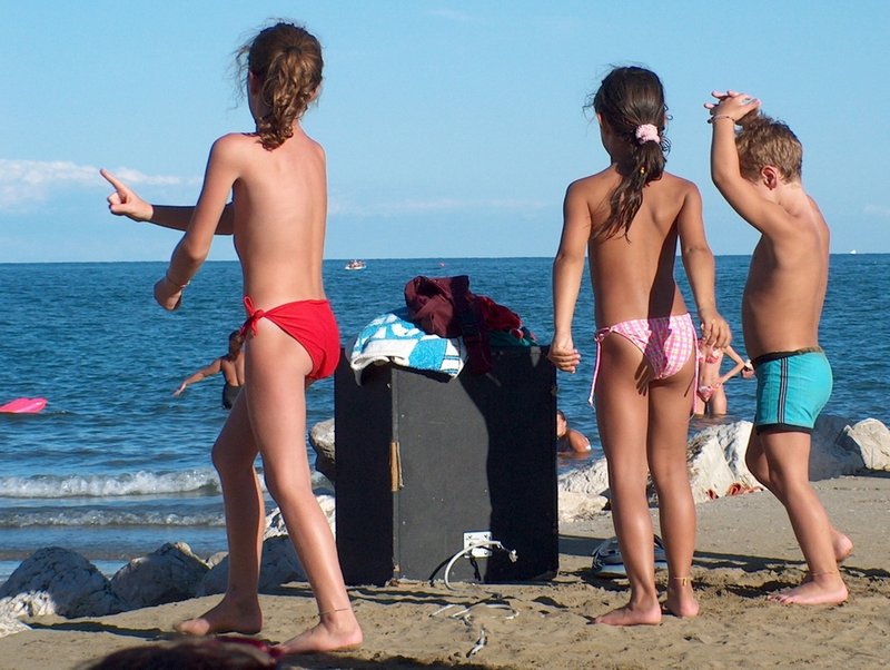 Beach Girls _16.jpg