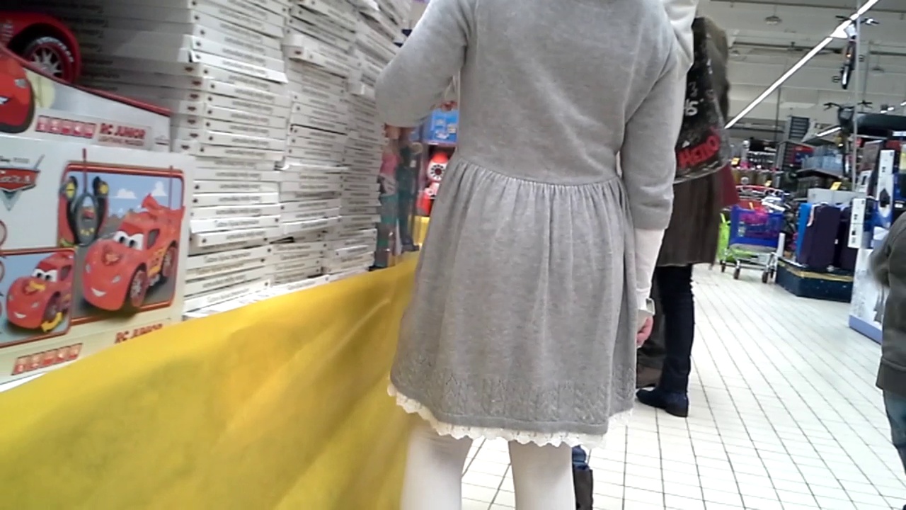 carrefour (robe grise..collant b