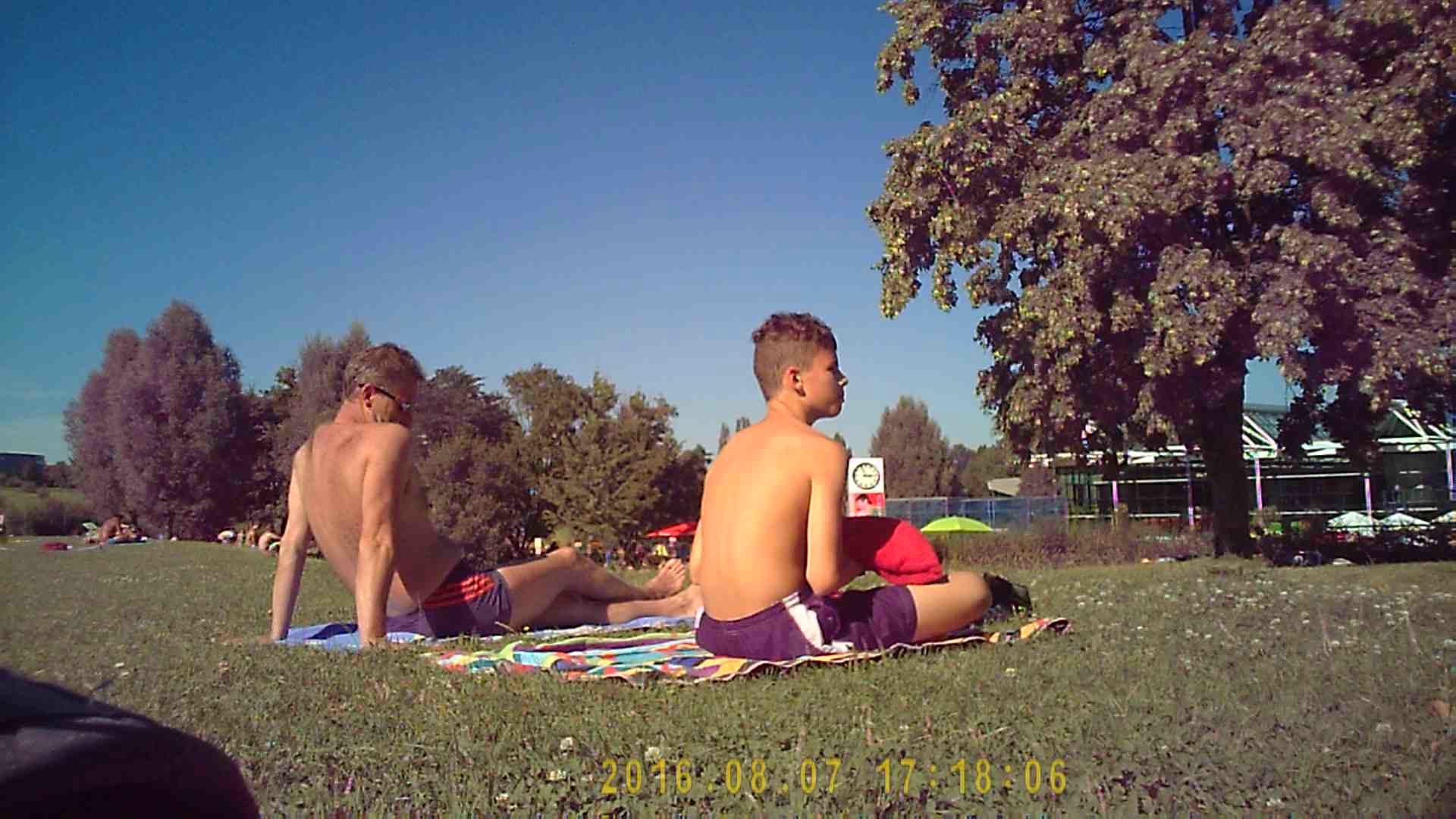 2016-08-08-Boys im Schwimmbad-46