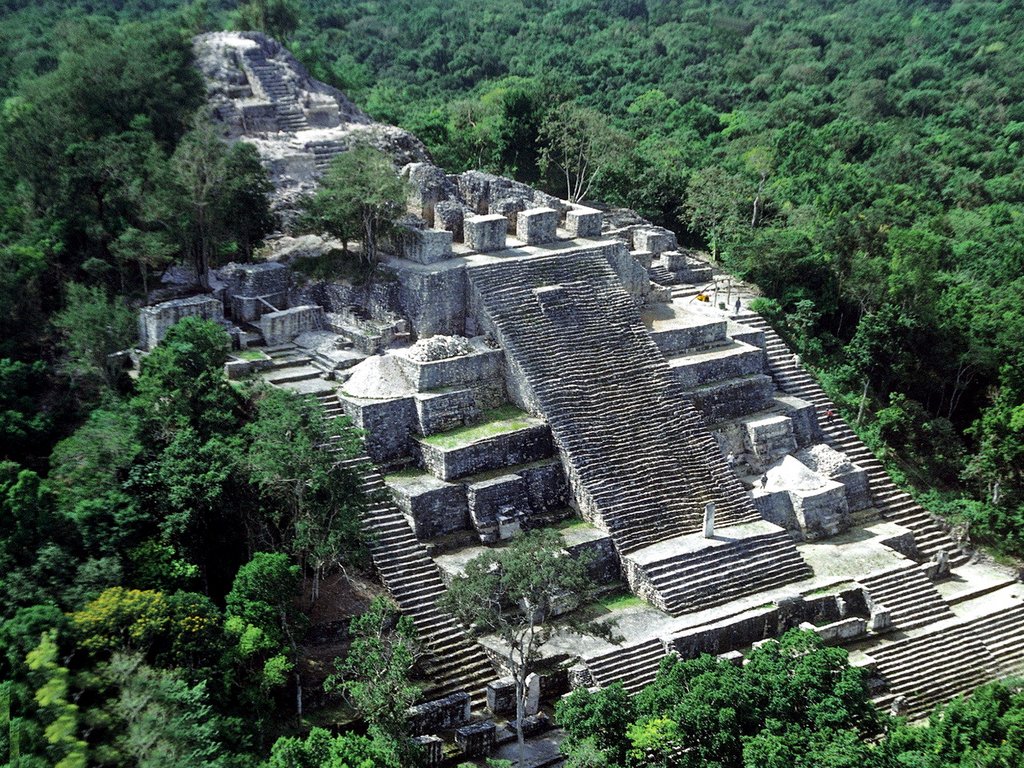 Pyramid of Calakmul, Yucatan 5.j