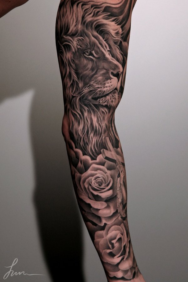 78-Lion-and-flowers-full-sleeve-