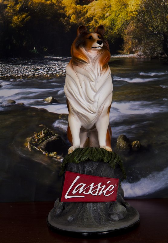 Lassie Electric Tiki (2).jpg