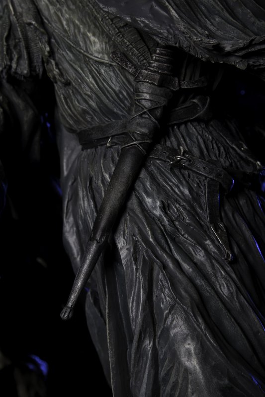 Twilight Witch-king Statue Sides