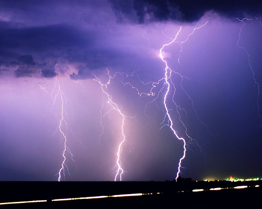 lightning-strikes_IBHS2.jpg
