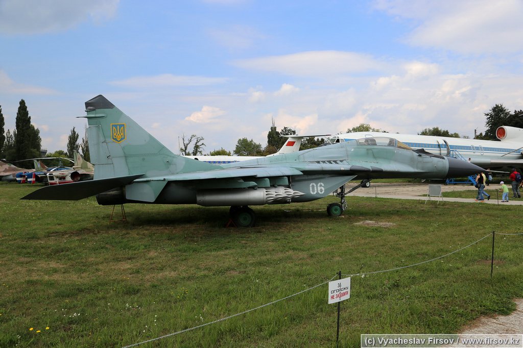 MiG-29_06_Ukraine_Air_Force_1_IE
