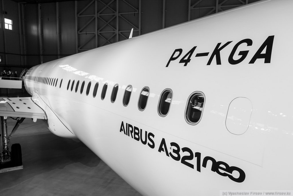 Airbus_A321LR_Air_Astana (5).jpg