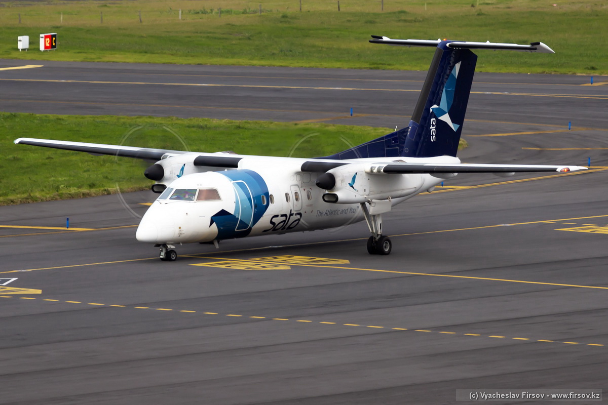 Dash-8_CS-TRB_SATA_Air_Azores_2_