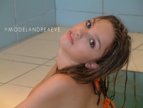 15 year old Bikini model