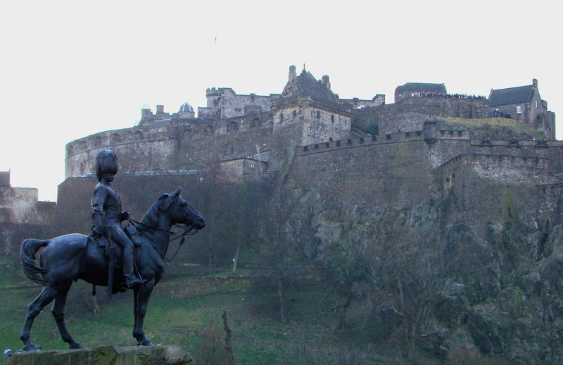 Edinburgh-castle1.jpg