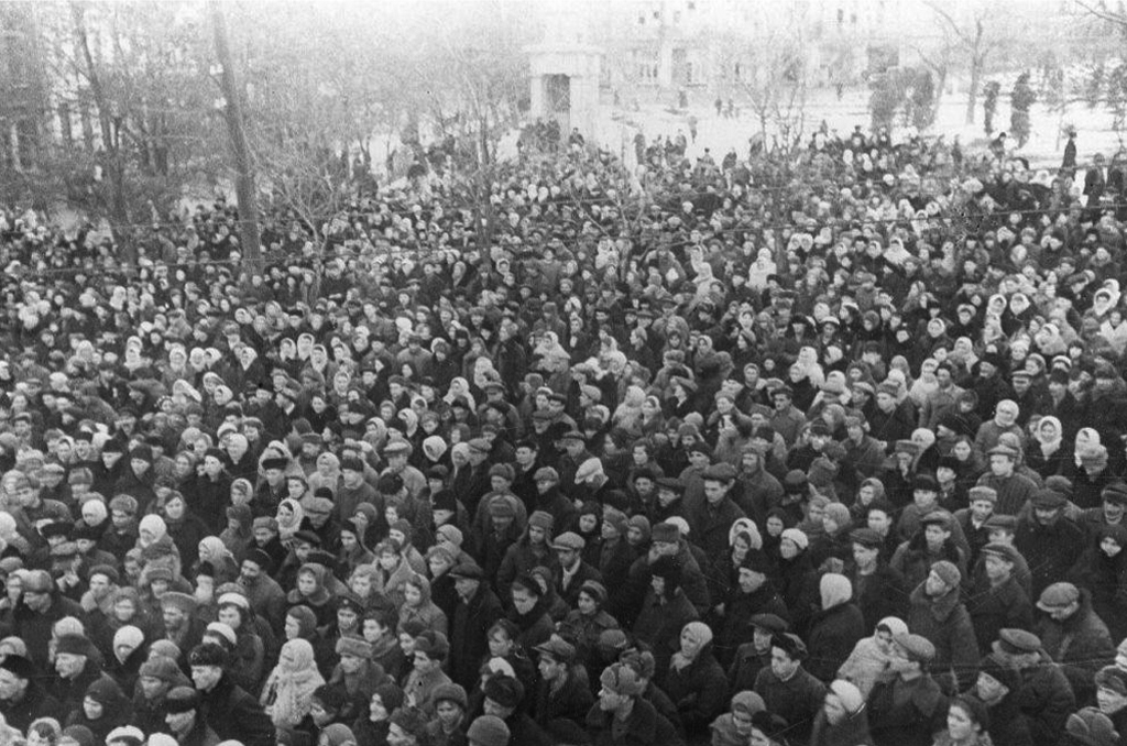 min_Митинг жителей Пятигорска в честь освобождения. 12 января 19