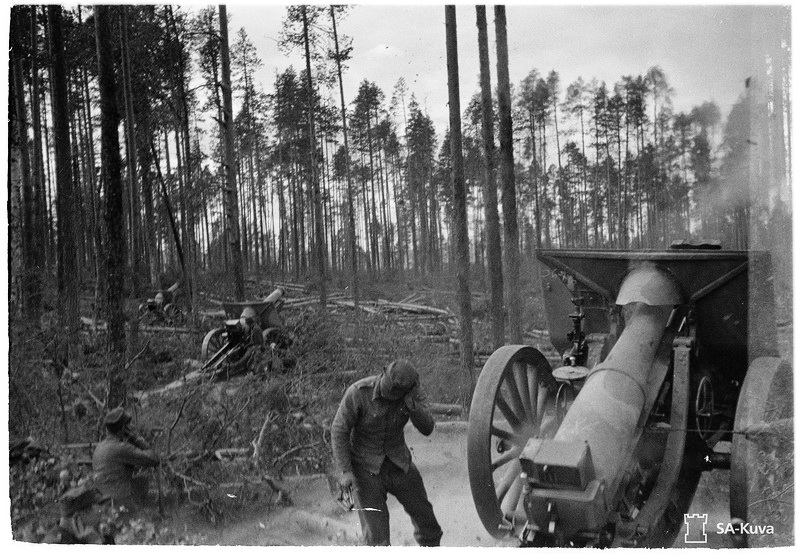 Финские артиллеристы