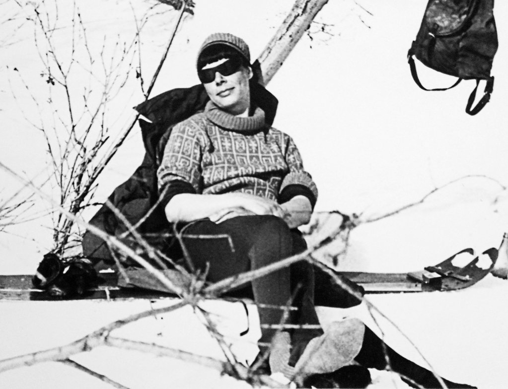 Лыжница шестидесятых годов.jpg