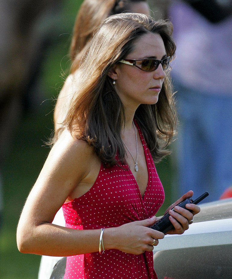 Kate-Middleton-Sunglasses.jpg