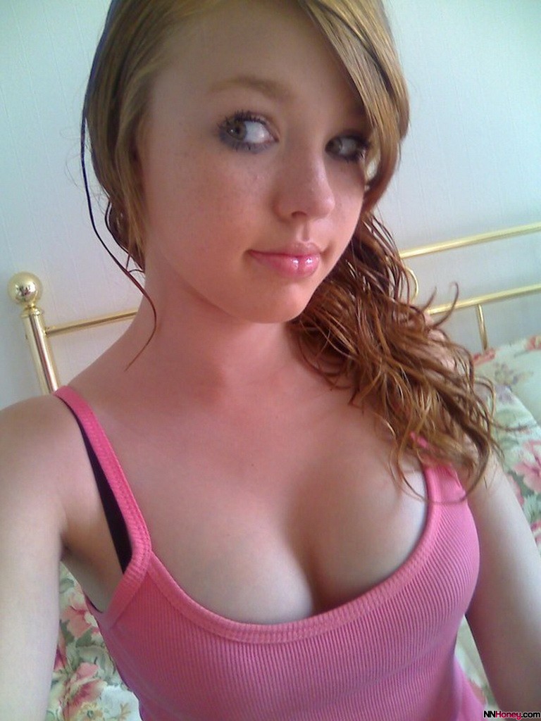 Big cleavage / hot-teen-perky-boobs-selfie.jpg @