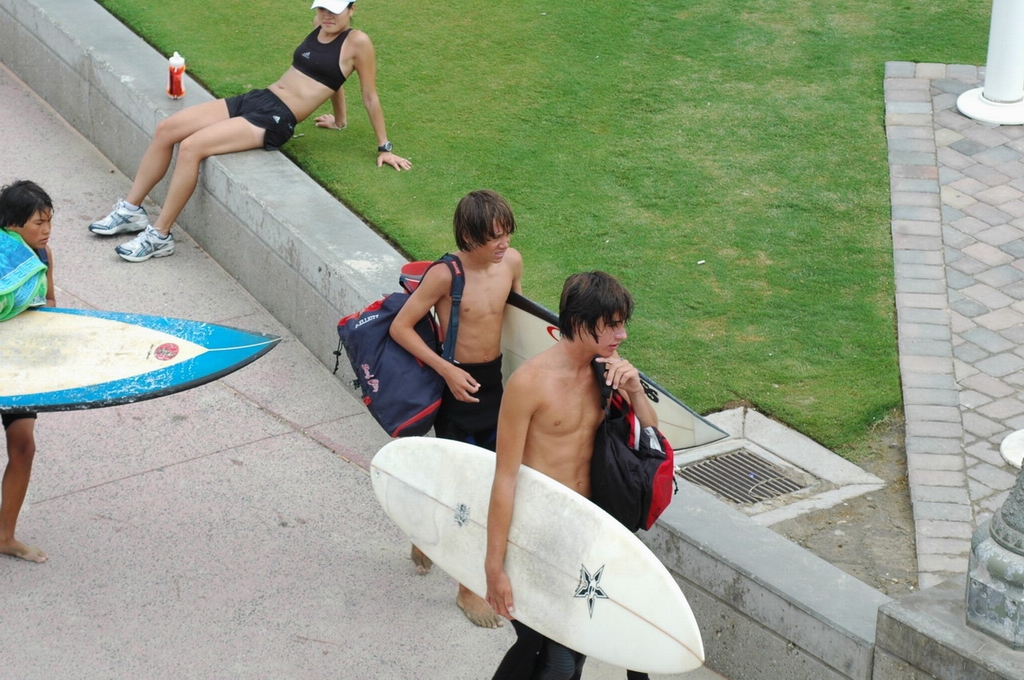 Surfer Boys California 10 01102.