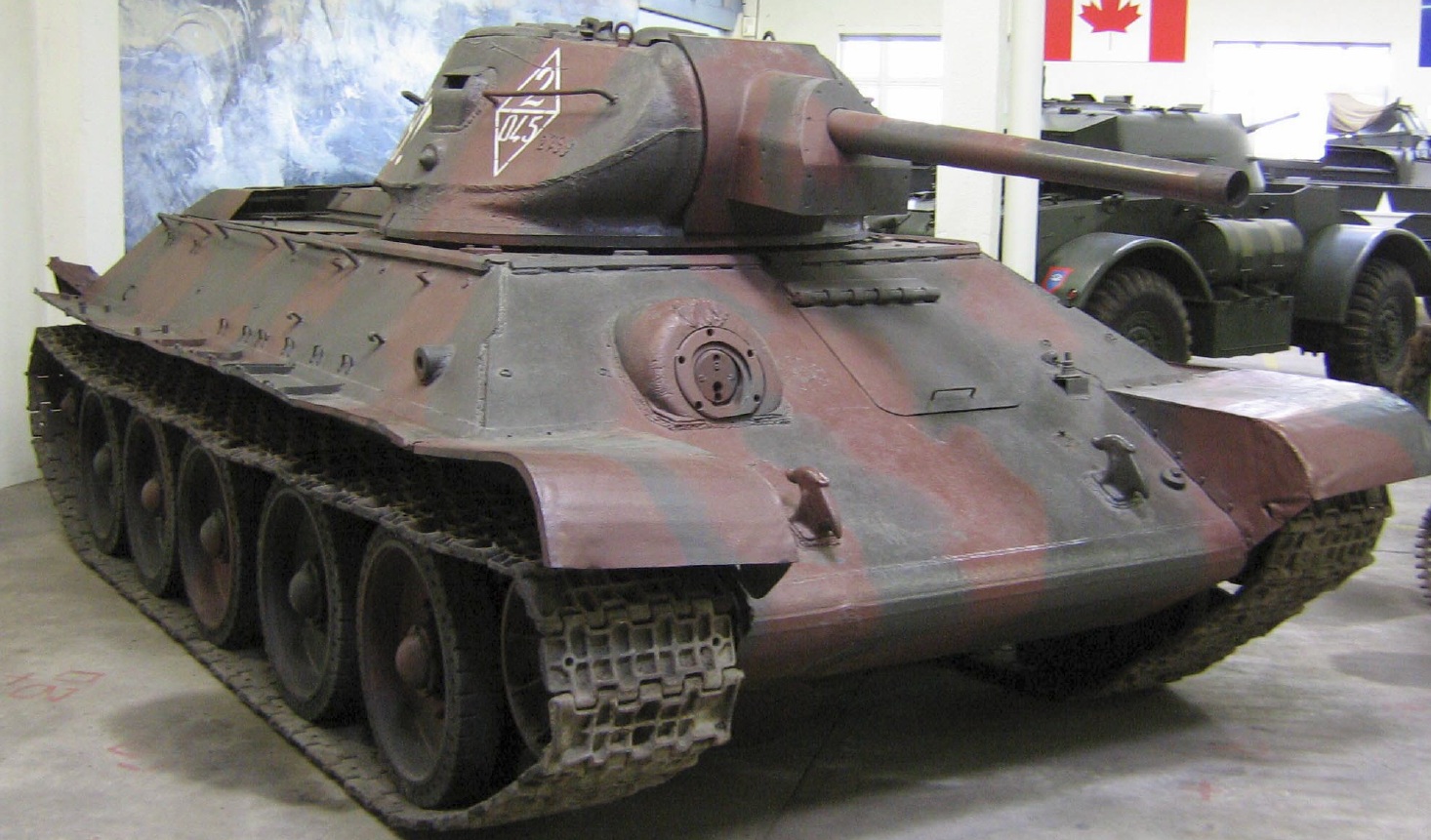 T-34 M1936.jpg