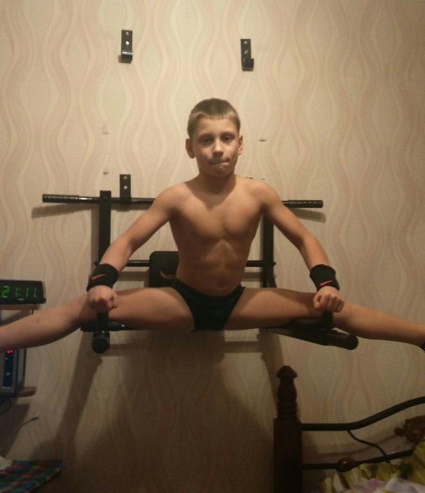 gymnast artyom