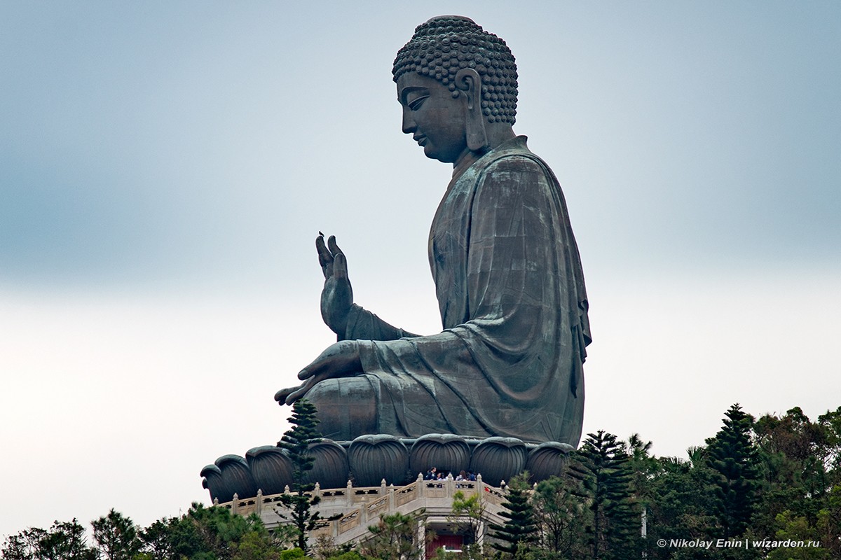 Дорог будды. Остров Лантау. Дорога к Будде. Канатная дорога к большой Будда в Гонконге. Дорого до Будды.