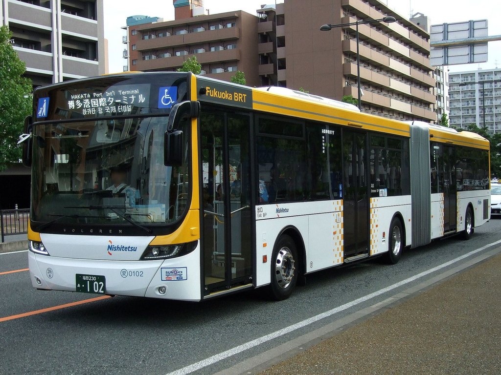 Nishitetsu_bus_0102.jpg