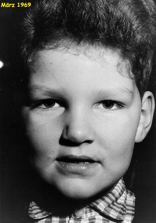 1969 - 03 Portrait.jpg